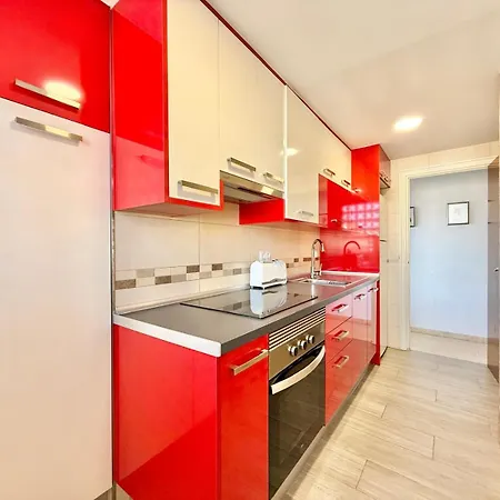 Maria Cristina Poniente בנידורם