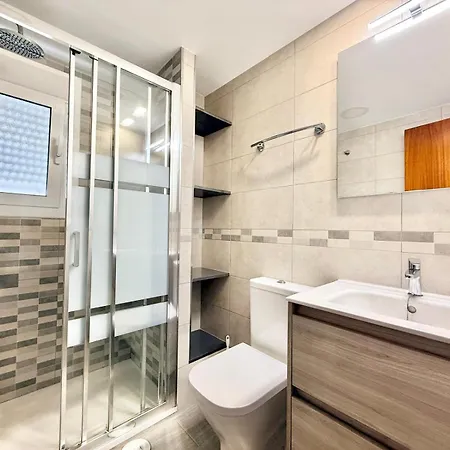 Maria Cristina Poniente דירה בנידורם